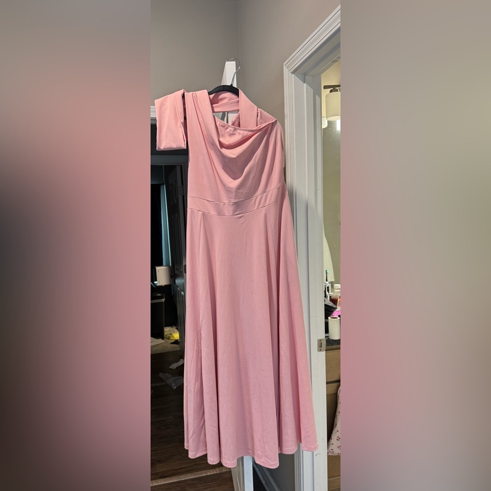 Elegant Pink Women's Dress - Picture 2 of 2